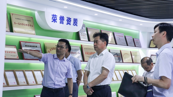 浙江省农业农村厅副厅长唐冬寿一行莅临樱桃APP免费下载调研 浙江省农业农村厅副厅长唐冬寿一行莅临樱桃APP免费下载调研